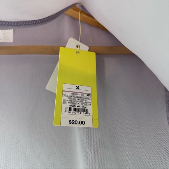 New All In Motion Woman’s Small Gradient Mesh Boxy Crop Top - Picture 5 of 10